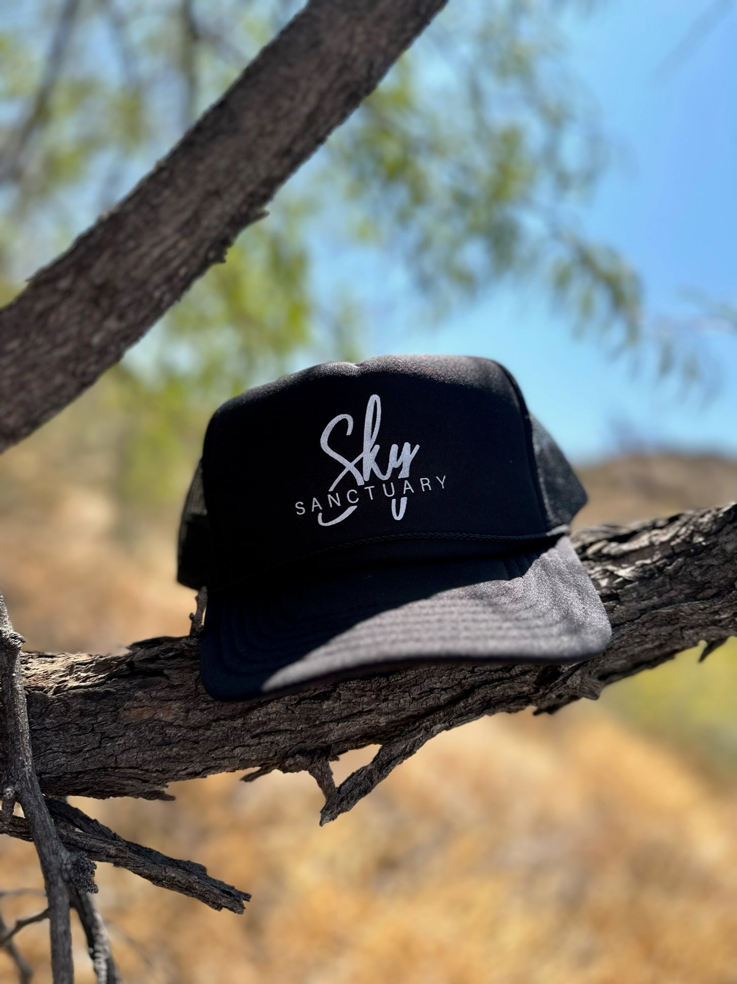 Classic Sky Sanctuary Hat in Black